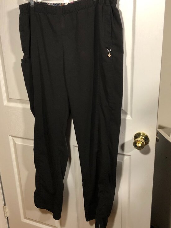 Vera Bradley Pants - Vera Bradley women black scrubs pants, 2XL